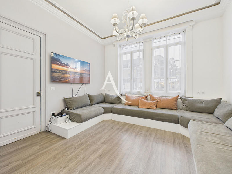 Maison - 162 m² - 7 pièces