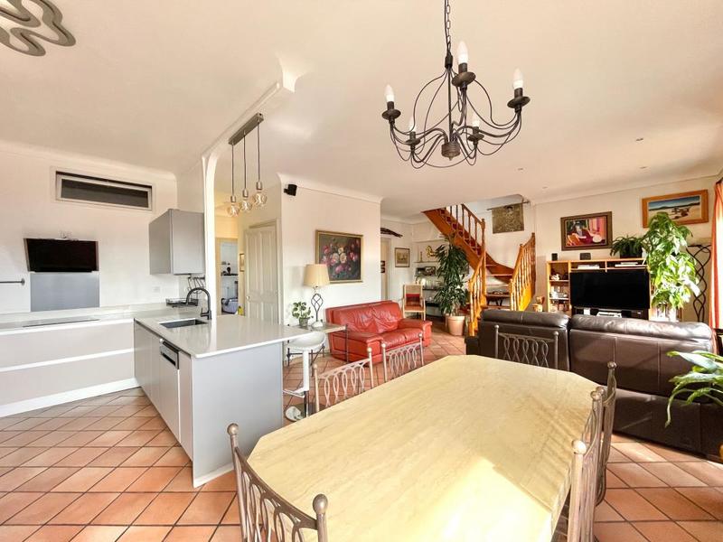 Duplex - 129 m² - 5 pièces