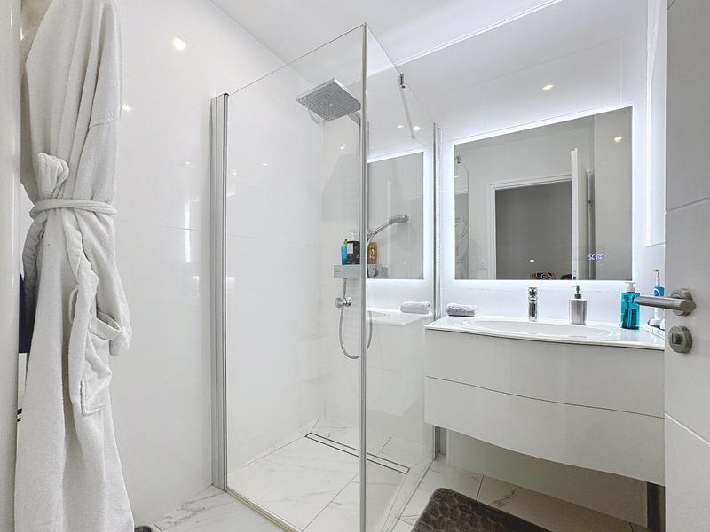 Appartement - 227 m² - 5 pièces