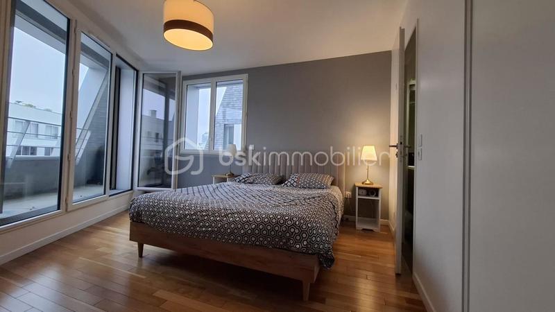 Appartement - 97 m² - 5 pièces