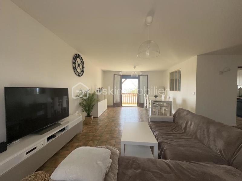 Maison - 110 m² - 6 pièces