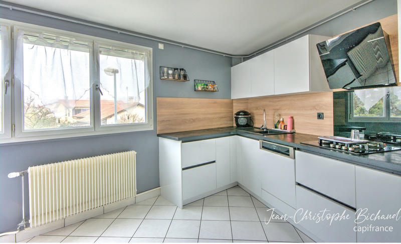 Appartement - 93 m² - 4 pièces