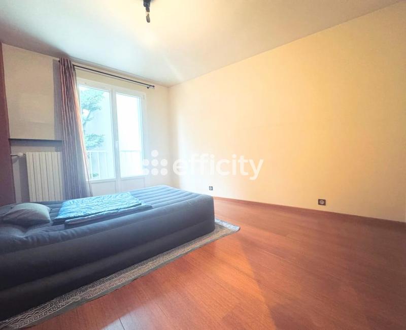 Appartement ancien - 110 m² - 5 pièces