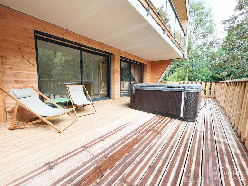 Maison - 180 m² - 5 pièces