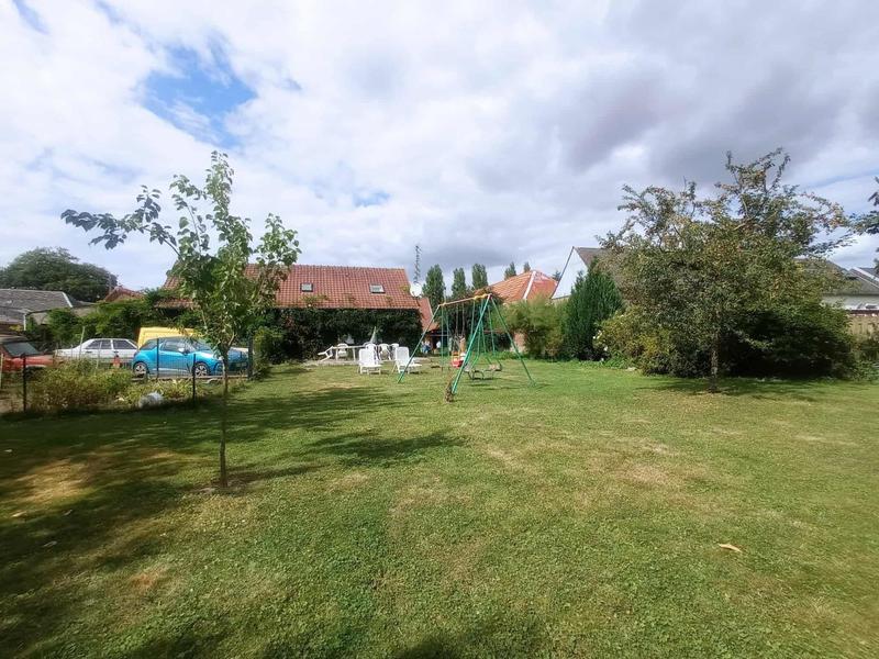 Maison - 223 m² - 9 pièces