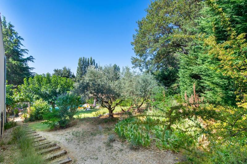 Maison - 255 m² - 10 pièces