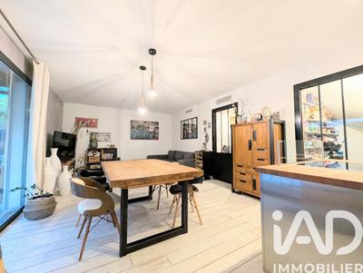 Appartement - 72 m² - 3 pièces