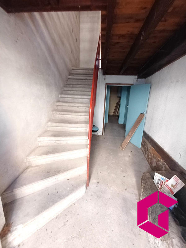 Maison ancienne - 160 m² - 8 pièces