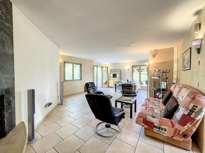 Maison - 173 m² - 5 pièces