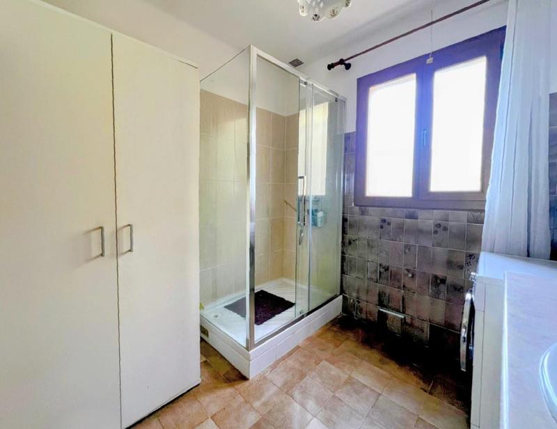 Maison traditionnelle - 182 m² - 7 pièces