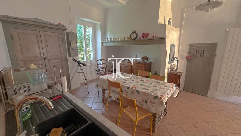 Maison - 183 m² - 5 pièces