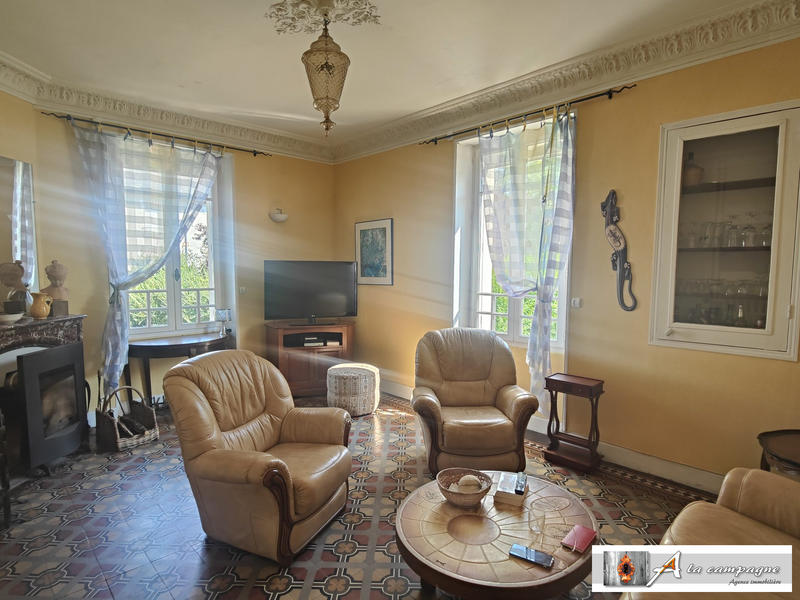 Maison ancienne - 177 m² - 7 pièces