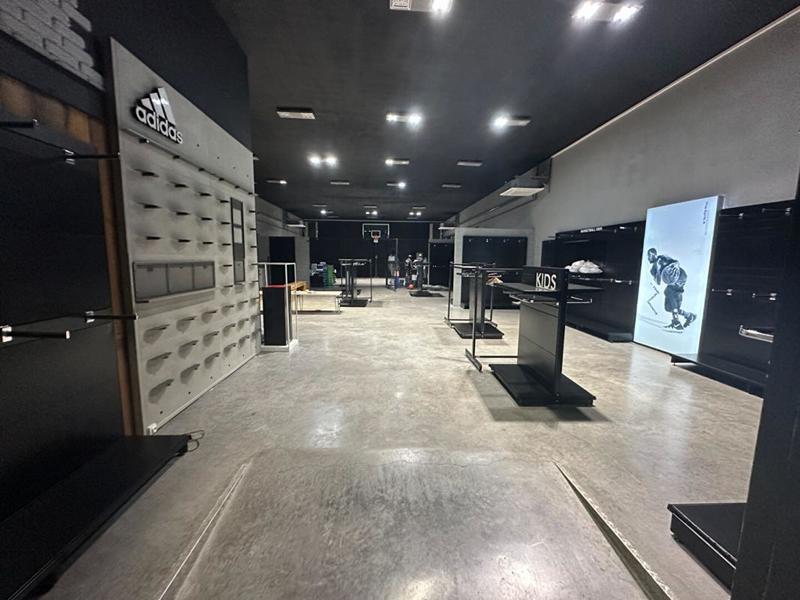 Local commercial - 700 m²