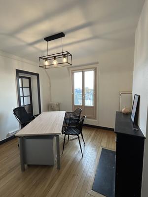 Bureau - 13 m² - 1 pièce