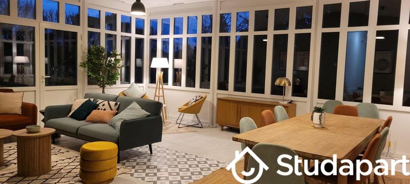 Chambre - 14 m² - 1 pièce