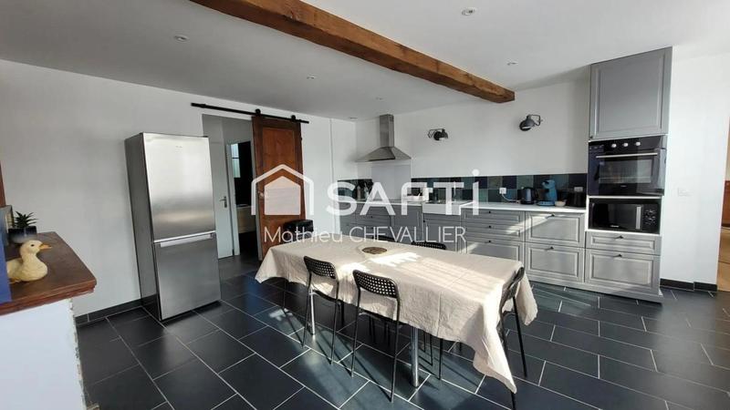 Maison - 254 m² - 11 pièces