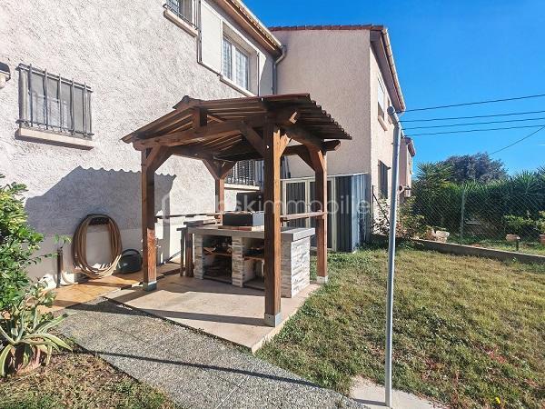 Villa - 90 m² - 4 pièces