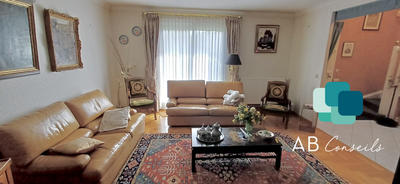 Maison - 180 m² - 7 pièces