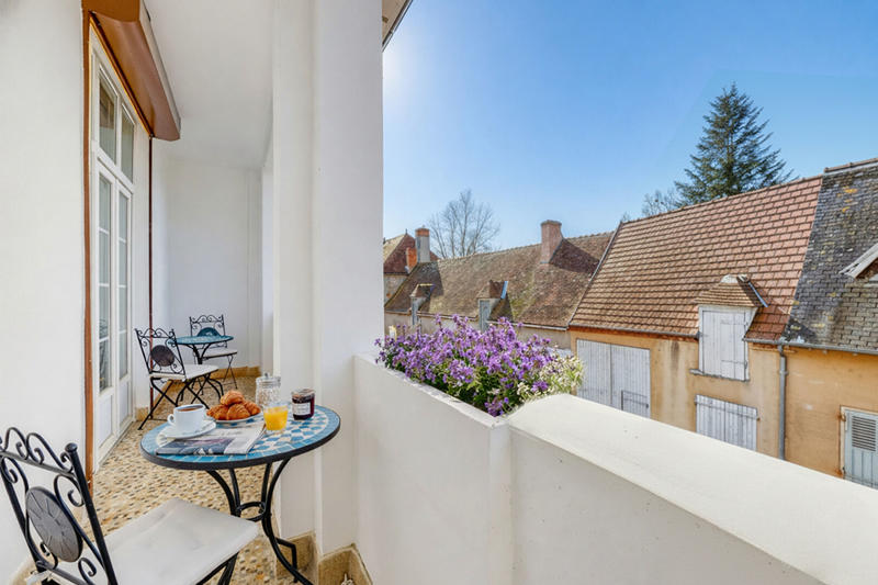 Maison - 229 m² - 11 pièces