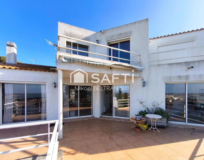 Maison - 201 m² - 5 pièces