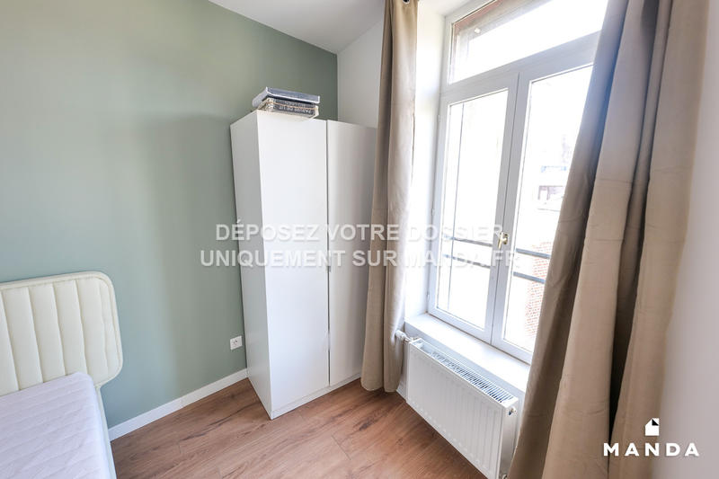 Chambre - 11 m² - 4 pièces