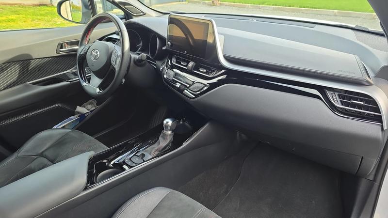 Toyota c-Hr 2.0 Vvt-i 184 Hybrid Cvt Gr Sport - Entretien constructeur