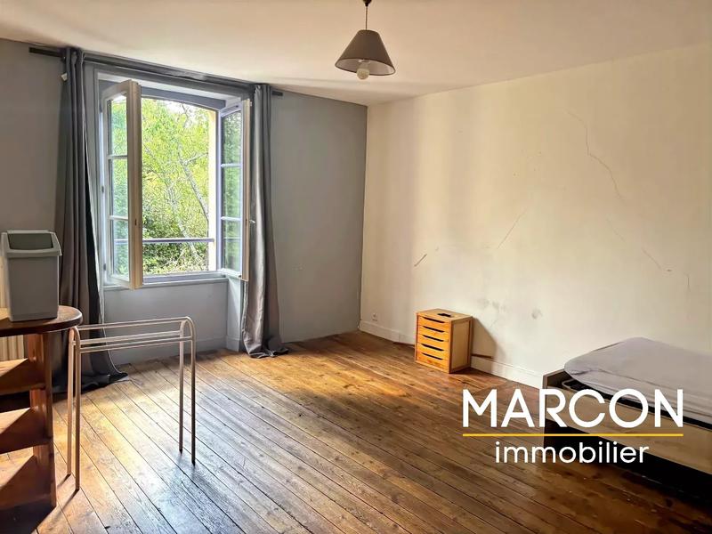 Maison de village - 302 m² - 15 pièces