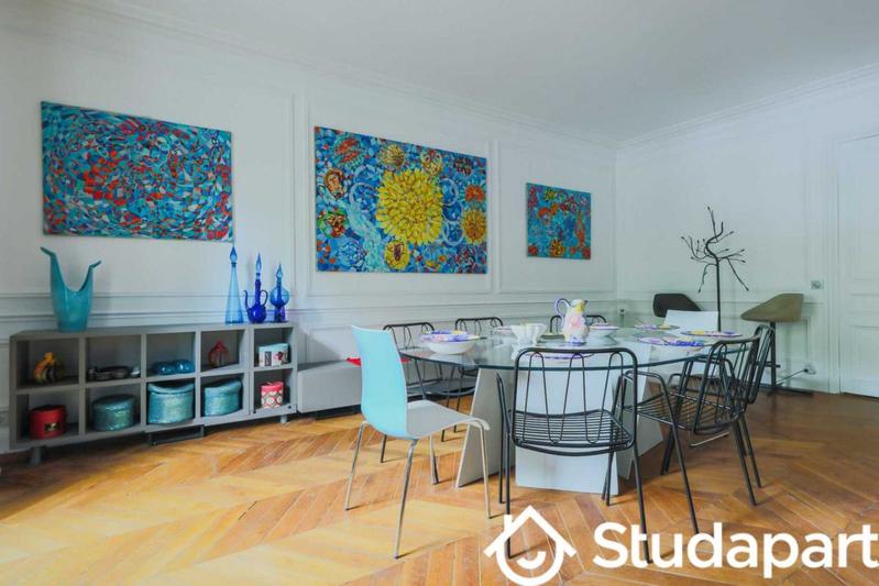 Appartement - 250 m² - 5 pièces