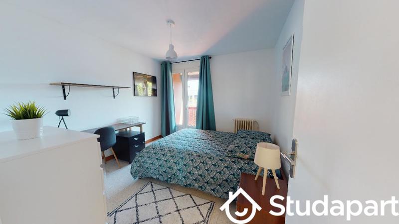 Chambre - 10 m² - 1 pièce