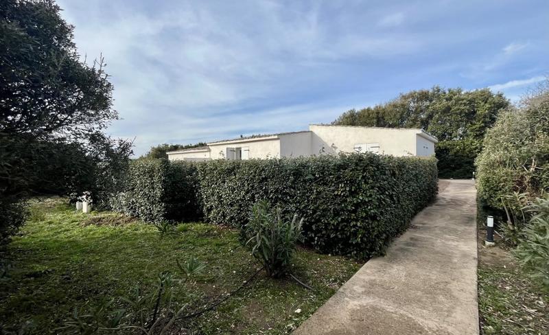 Propriété - 304 m² - 12 pièces