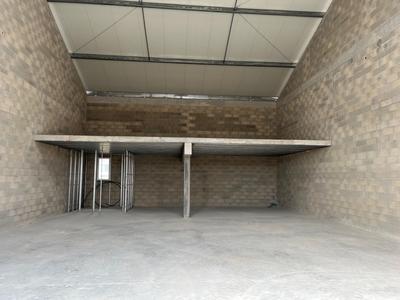Entrepôt - 235 m²
