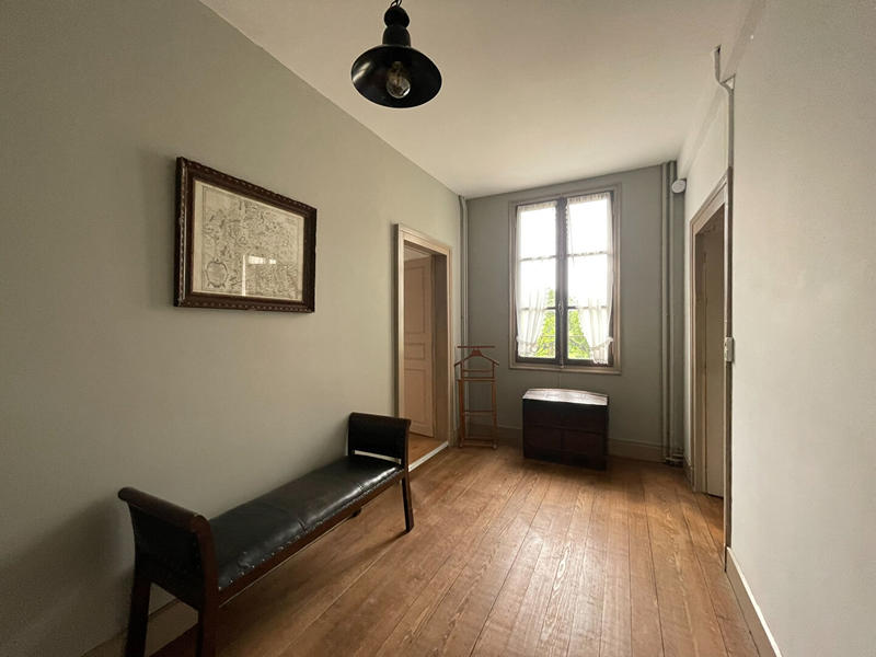 Demeure - 184 m² - 7 pièces