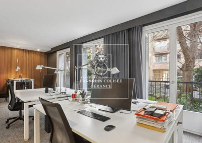 Bureau - 74 m² - 3 pièces