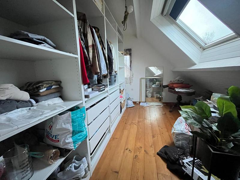 Maison - 121 m² - 7 pièces