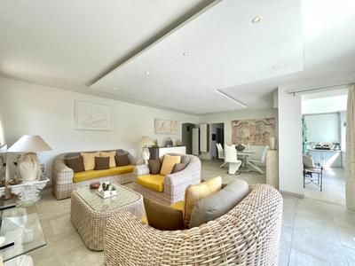 Villa - 120 m² - 4 pièces