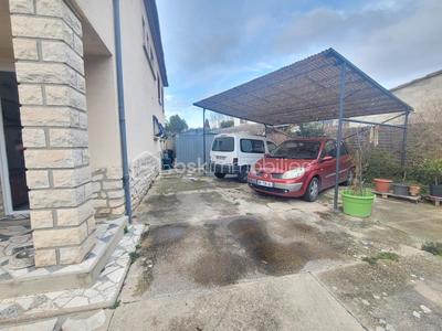 Maison - 180 m² - 9 pièces