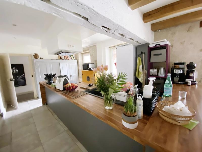 Maison - 250 m² - 8 pièces