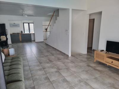 Maison - 90 m² - 1 pièce