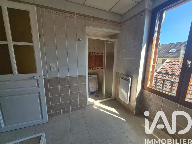 Maison - 311 m² - 14 pièces