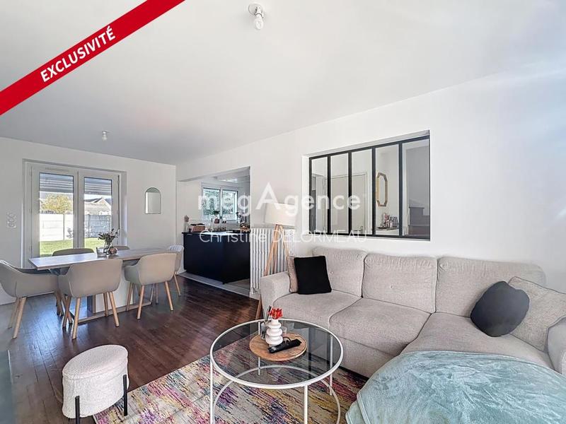 Maison - 94 m² - 5 pièces