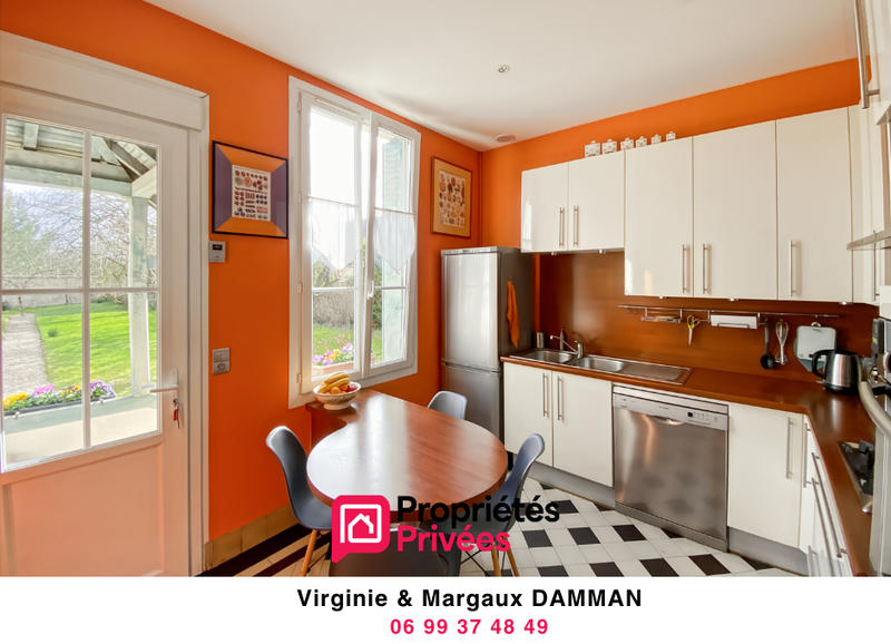 Maison - 205 m² - 10 pièces