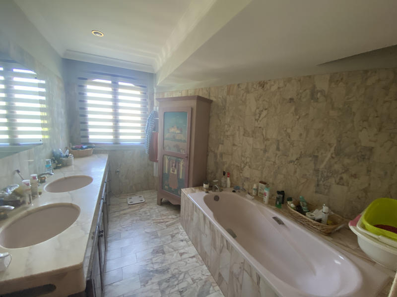 Villa - 171 m² - 7 pièces