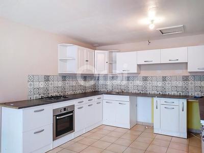 Appartement - 93 m² - 4 pièces