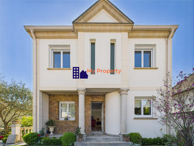 Villa - 140 m² - 6 pièces