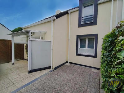 Maison - 84 m² - 4 pièces