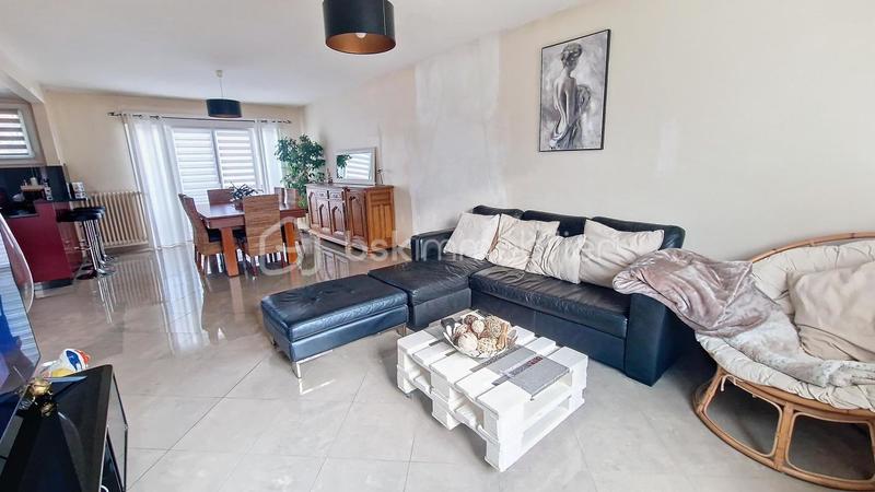 Maison - 135 m² - 6 pièces