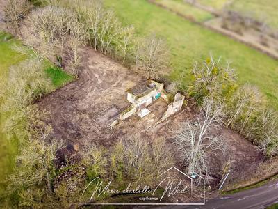 Terrain constructible - 1 895 m²