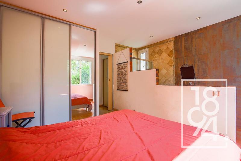 Villa - 223 m² - 5 pièces