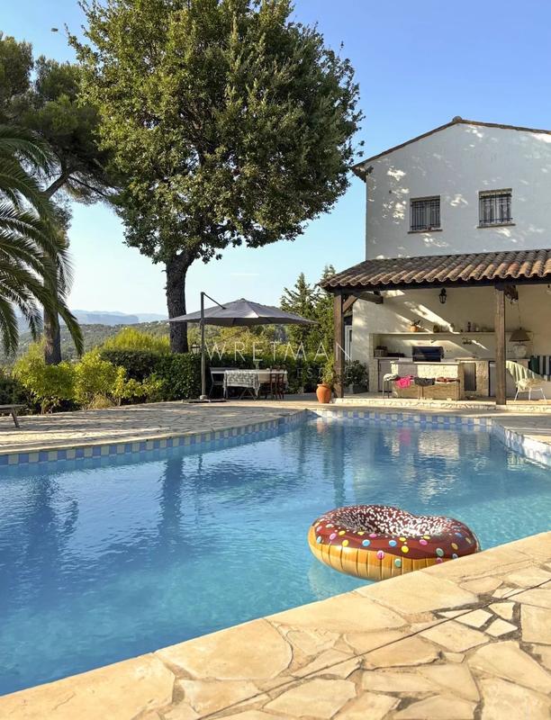 Maison - 164 m² - 6 pièces