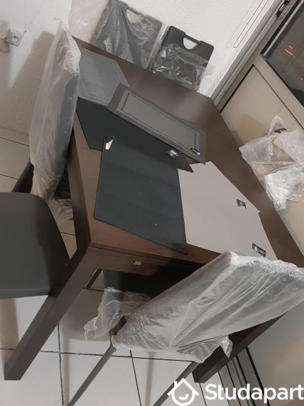 Chambre - 10 m² - 1 pièce